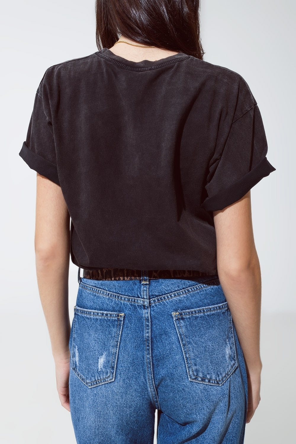 camiseta relaxed fit en negro lavado con logotipo de londres