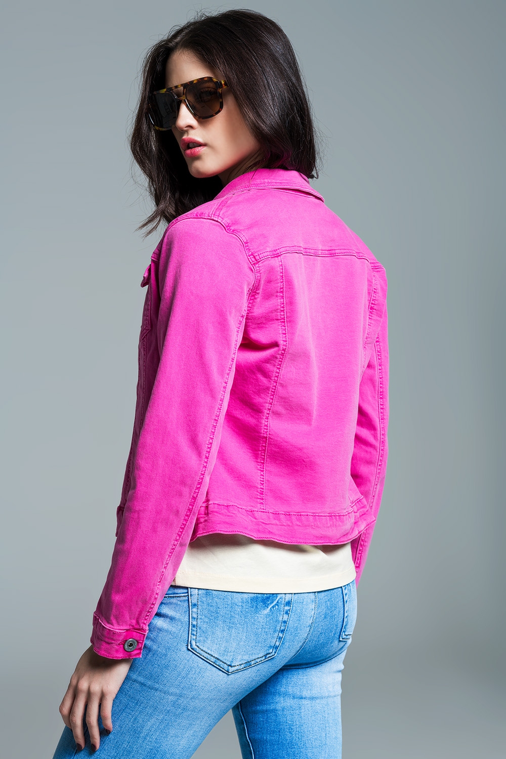 Chaqueta vaquera básica con bolsillos en rosa Chaqueta vaquera básica con bolsillos en rosa
