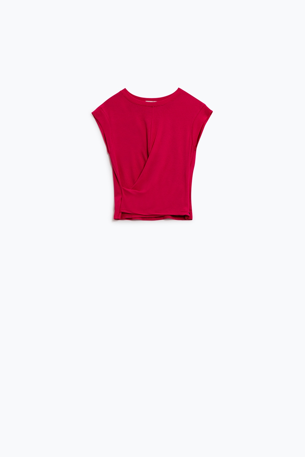 Camiseta de cuello redondo con dise&ntilde;o drapeado y manga casquillo En fucsia