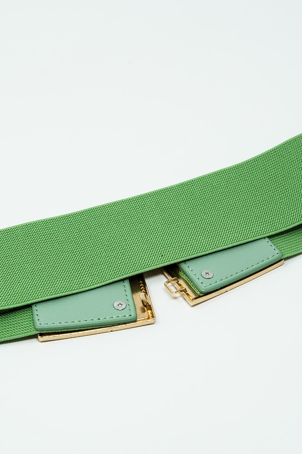 Cinturón elástico verde con hebillas cuadradas Cinturón elástico verde con hebillas cuadradas