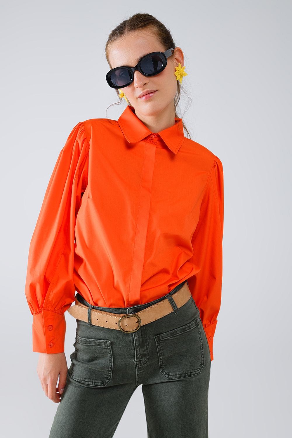 Camisa b&aacute;sica de popel&iacute;n naranja con mangas largas globo