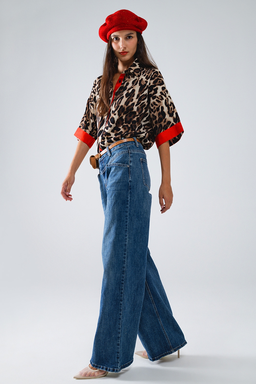 Camisa de leopardo de manga 3/4 con detalles rojos Camisa de leopardo de manga 3/4 con detalles rojos